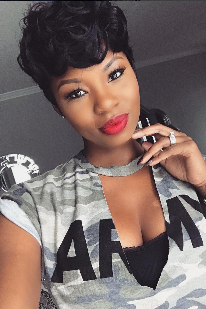 17 Beautiful Women Who Will Make You Want A Pixie In 2017
